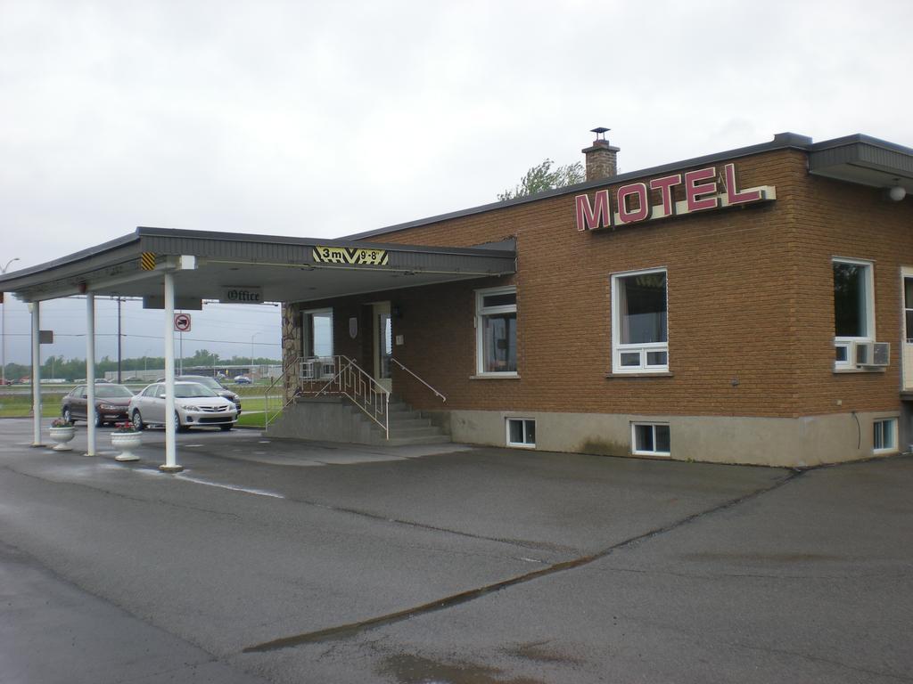 Motel Vaudreuil 외부 사진